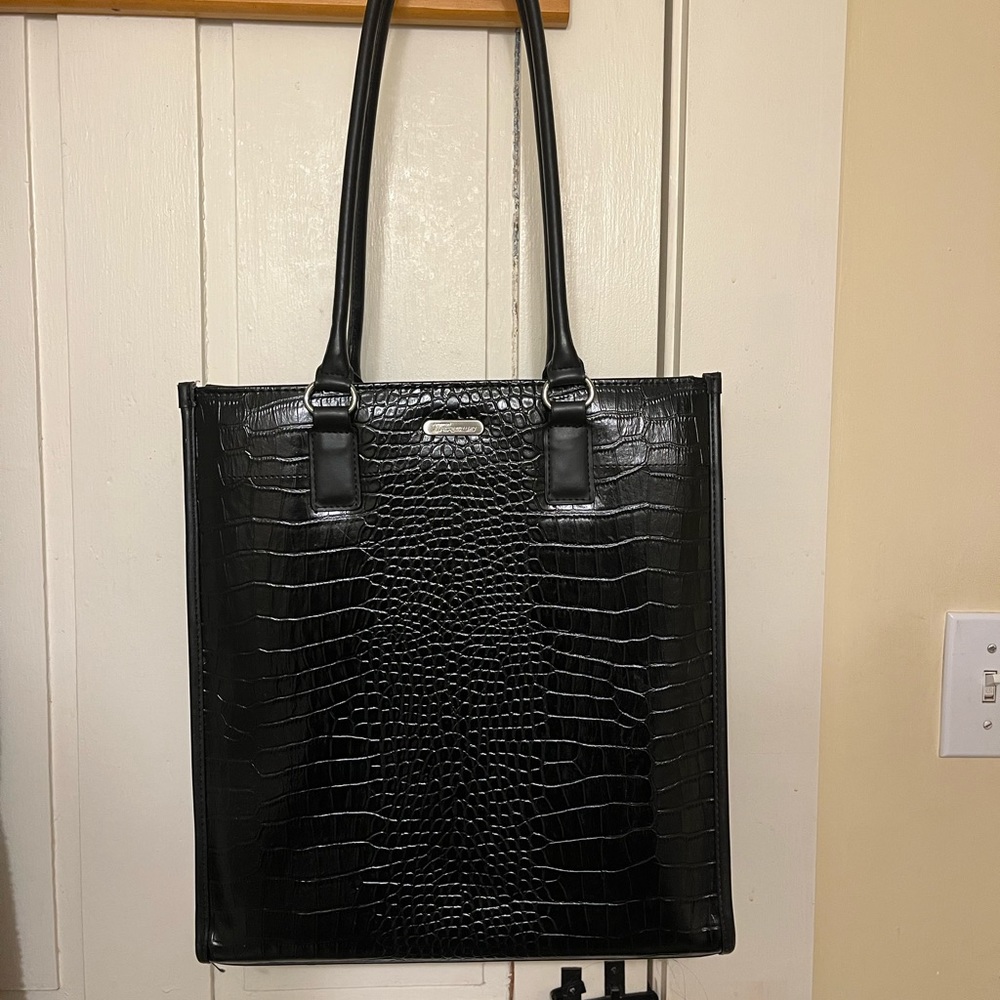 Black leather snakeskin laptop shoulder bag tote